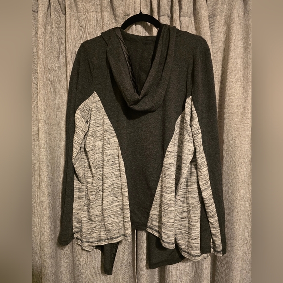 Hooded Active Cardigan - Picture 2 of 3